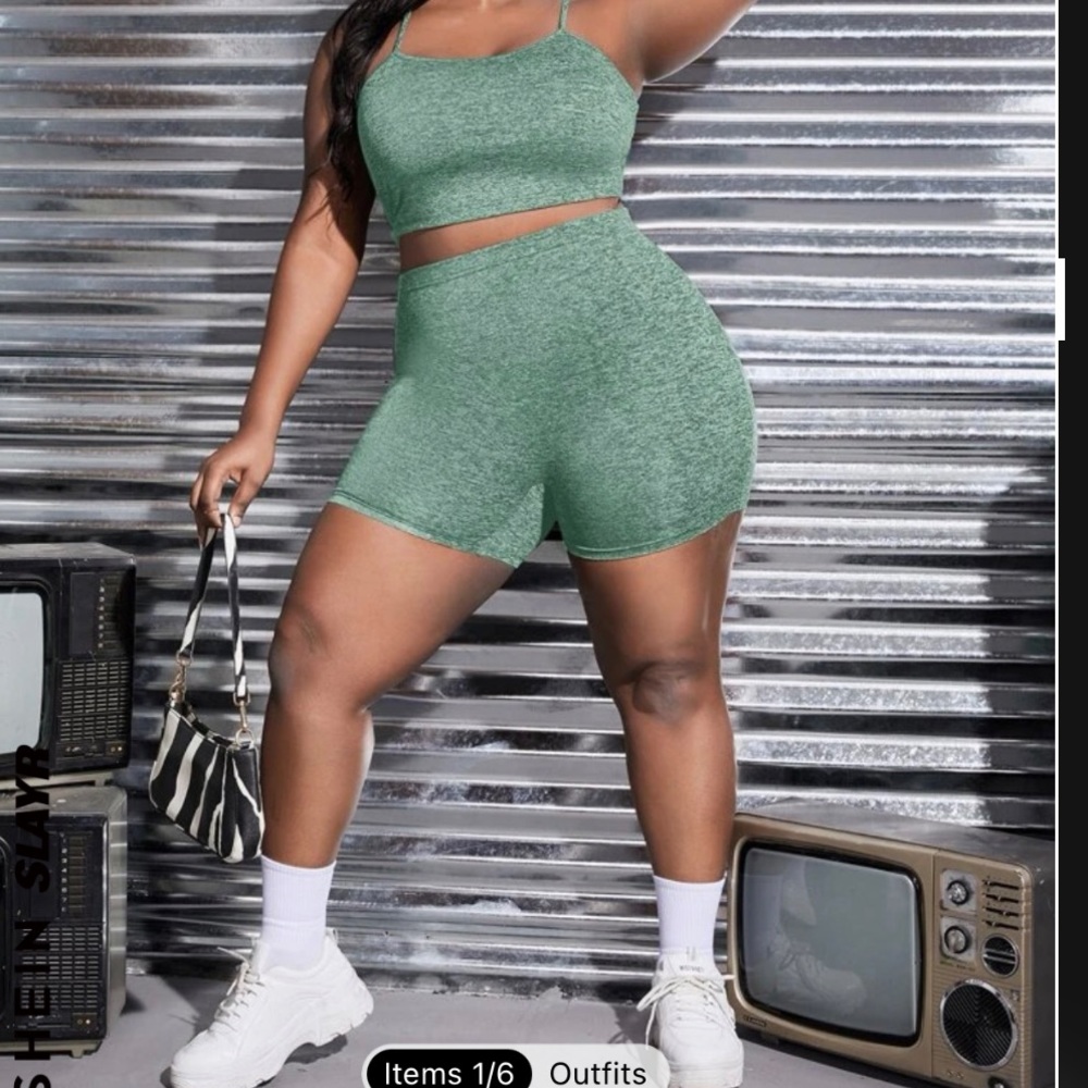 Women’s size 2x green two piece workout outfit